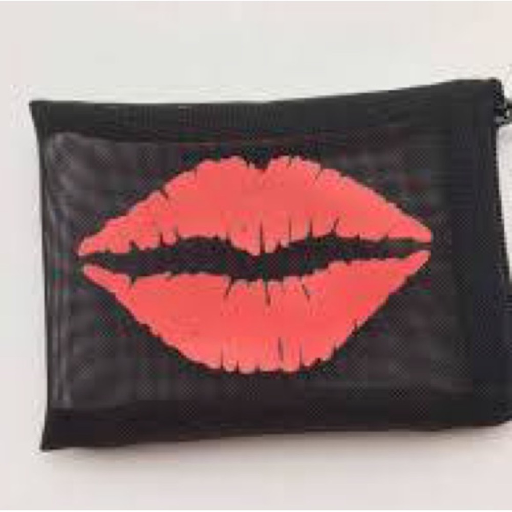 5 Mesh Bag with Red Lips, and Mirror